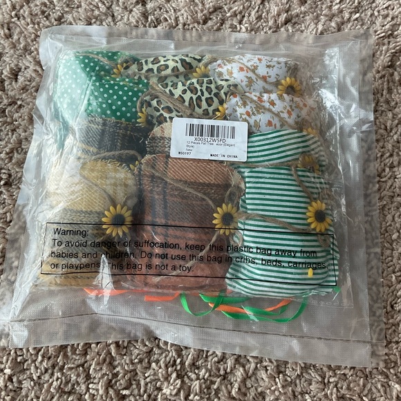 12 Pieces Thanksgiving Pumpkin Hanging Decorations - Picture 5 of 6